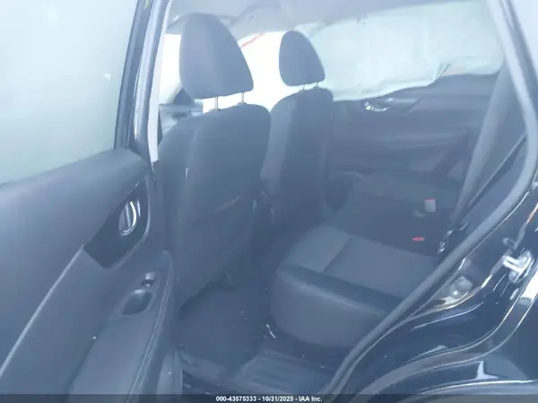 KNMAT2MT3JP542536 2018 NISSAN ROGUE - Image 8