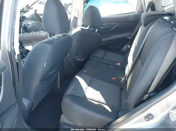 KNMAT2MT3JP543430 2018 NISSAN ROGUE - Image 8