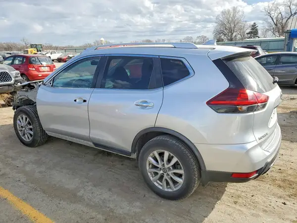 KNMAT2MT3JP552497 2018 NISSAN ROGUE - Image 2