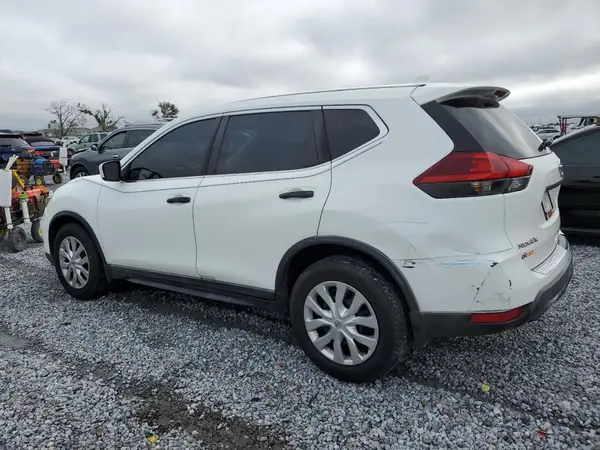 KNMAT2MT3JP557022 2018 NISSAN ROGUE - Image 2