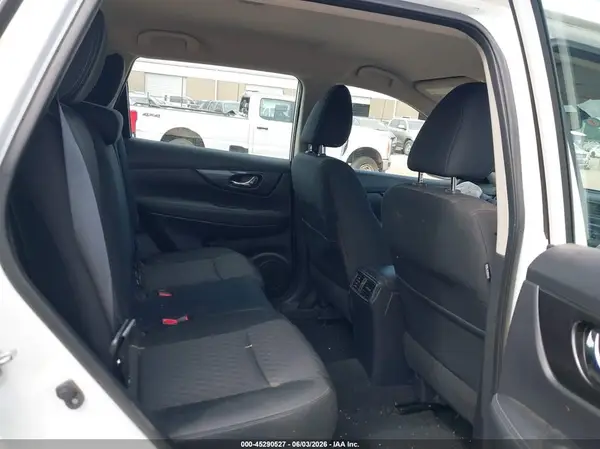 KNMAT2MT3JP558302 2018 NISSAN ROGUE - Image 8