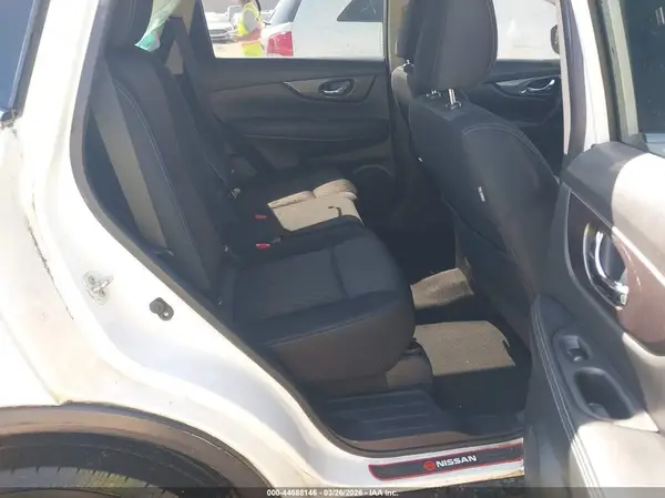 KNMAT2MT3JP559532 2018 NISSAN ROGUE - Image 8