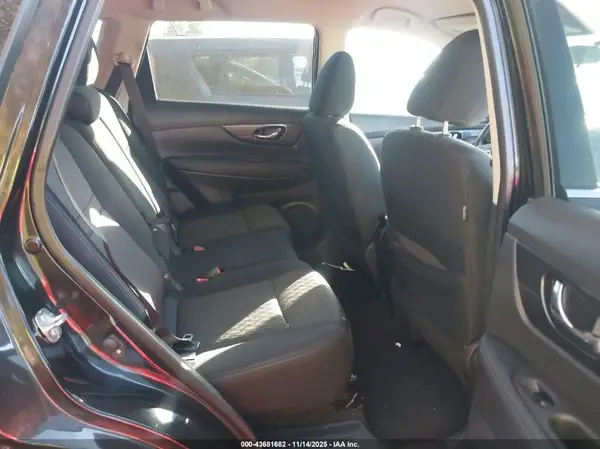 KNMAT2MT3JP563158 2018 NISSAN ROGUE - Image 8