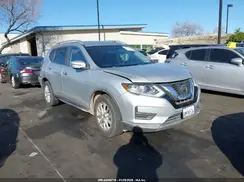 KNMAT2MT3JP569199 2018 NISSAN ROGUE