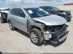 KNMAT2MT3JP570532 2018 NISSAN ROGUE