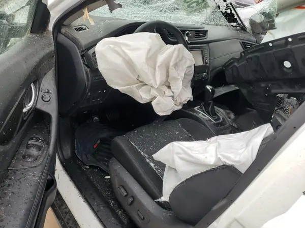 KNMAT2MT3JP571325 2018 NISSAN ROGUE - Image 8