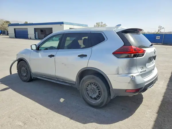 KNMAT2MT3JP571809 2018 NISSAN ROGUE - Image 2