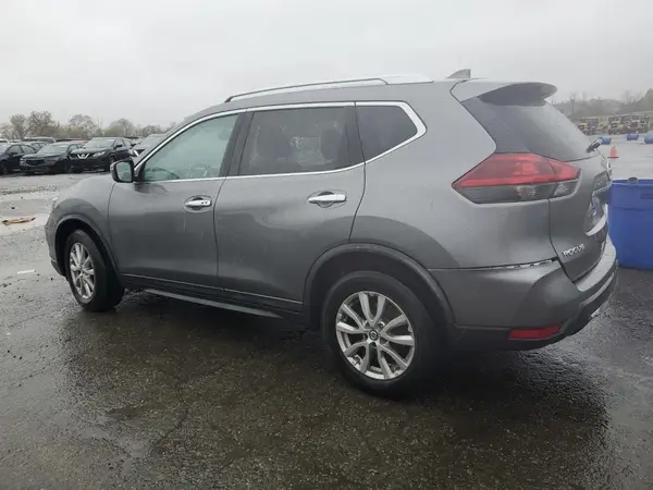 KNMAT2MT3JP573110 2018 NISSAN ROGUE - Image 2