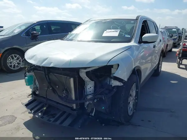 KNMAT2MT3JP575374 2018 NISSAN ROGUE - Image 2