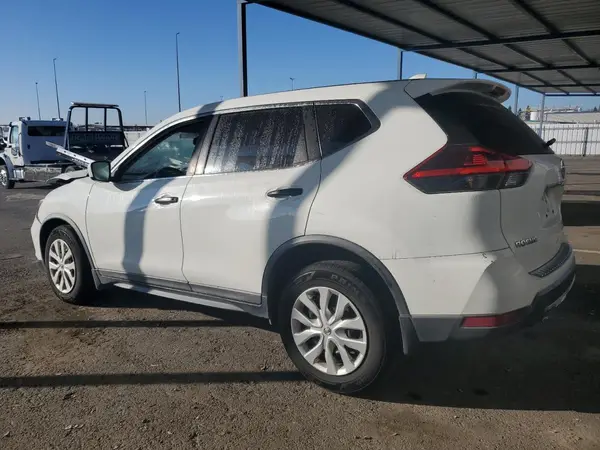 KNMAT2MT3JP578002 2018 NISSAN ROGUE - Image 2