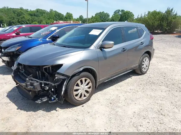 KNMAT2MT3JP580476 2018 NISSAN ROGUE - Image 2