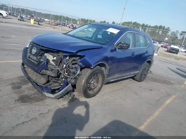 KNMAT2MT3JP581210 2018 NISSAN ROGUE - Image 2