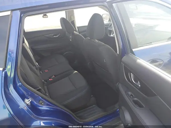 KNMAT2MT3JP581210 2018 NISSAN ROGUE - Image 8