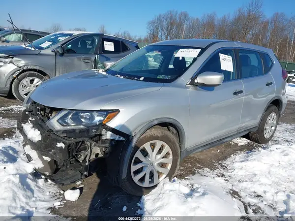 KNMAT2MT3JP582292 2018 NISSAN ROGUE - Image 2