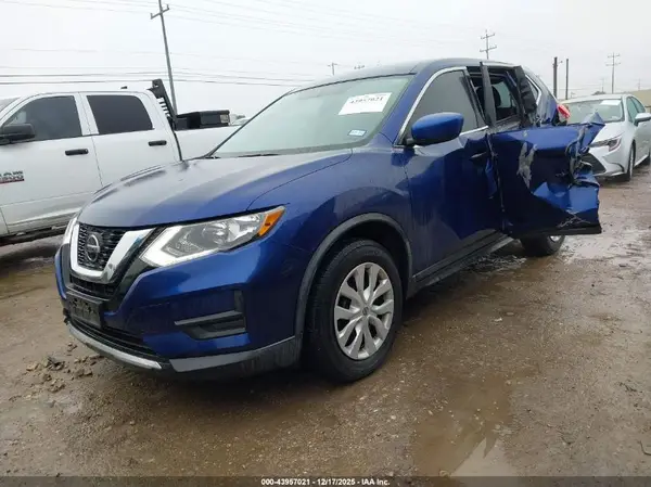 KNMAT2MT3JP582454 2018 NISSAN ROGUE - Image 2