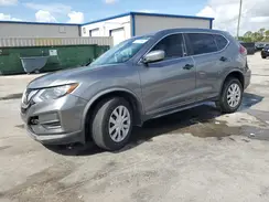 KNMAT2MT3JP582633 2018 NISSAN ROGUE