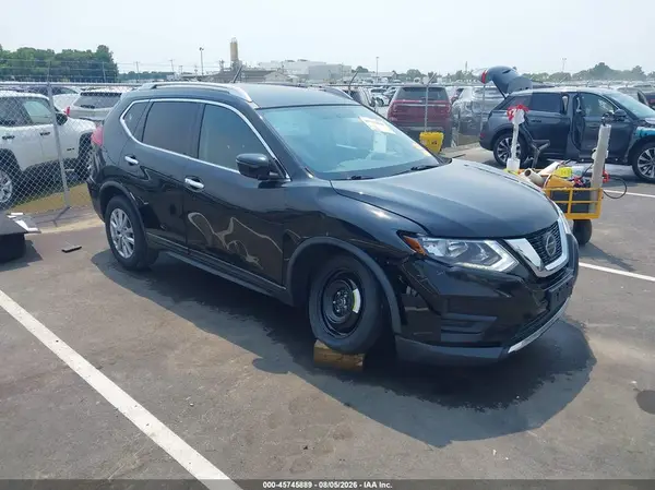 KNMAT2MT3JP588660 2018 NISSAN ROGUE - Image 1