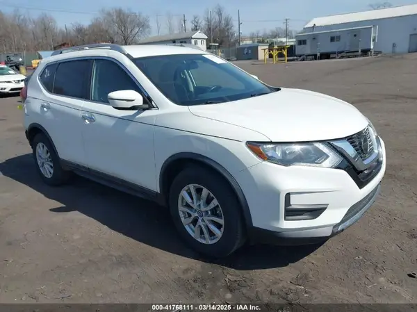 KNMAT2MT3JP592384 2018 NISSAN ROGUE - Image 1