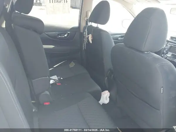 KNMAT2MT3JP592384 2018 NISSAN ROGUE - Image 8