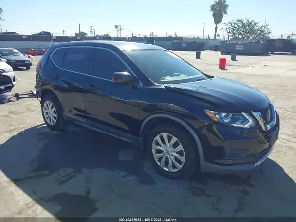 KNMAT2MT3JP594944 2018 NISSAN ROGUE - Image 1