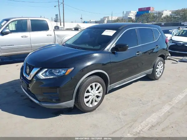 KNMAT2MT3JP594944 2018 NISSAN ROGUE - Image 2