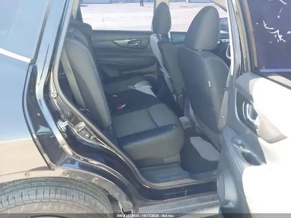 KNMAT2MT3JP594944 2018 NISSAN ROGUE - Image 8