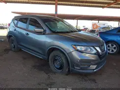 KNMAT2MT3JP599190 2018 NISSAN ROGUE