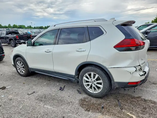 KNMAT2MT3JP603920 2018 NISSAN ROGUE - Image 2