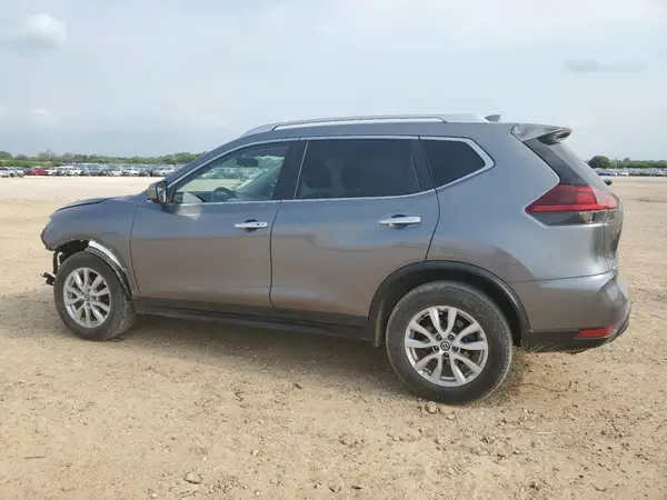 KNMAT2MT3JP605165 2018 NISSAN ROGUE - Image 2