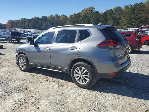 KNMAT2MT3JP608180 2018 NISSAN ROGUE - Image 2
