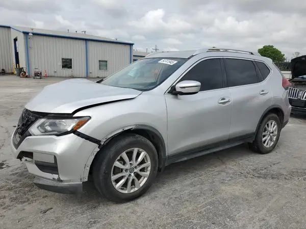 KNMAT2MT3JP611659 2018 NISSAN ROGUE - Image 1