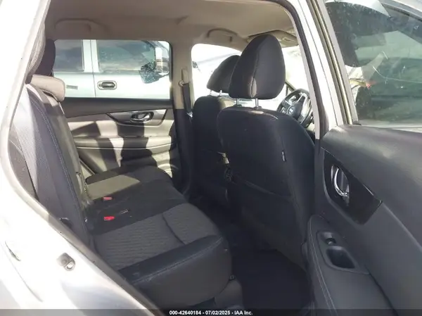 KNMAT2MT3JP612956 2018 NISSAN ROGUE - Image 8