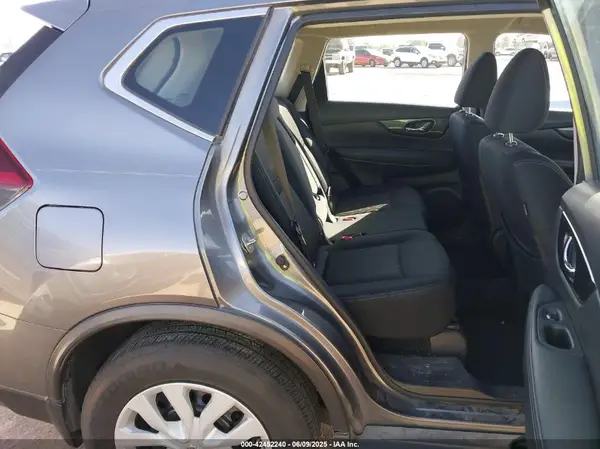 KNMAT2MT3JP617509 2018 NISSAN ROGUE - Image 8