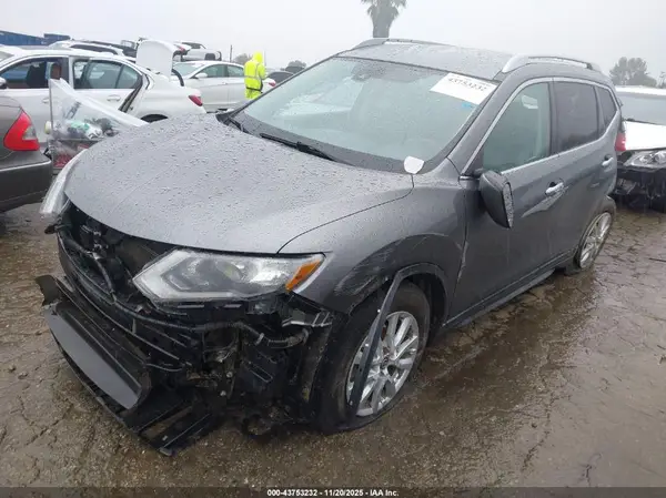 KNMAT2MT3KP501244 2019 NISSAN ROGUE - Image 2