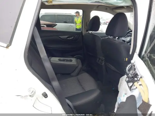 KNMAT2MT3KP523695 2019 NISSAN ROGUE - Image 8