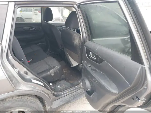 KNMAT2MT3KP526760 2019 NISSAN ROGUE - Image 8