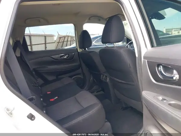 KNMAT2MT3KP527956 2019 NISSAN ROGUE - Image 8