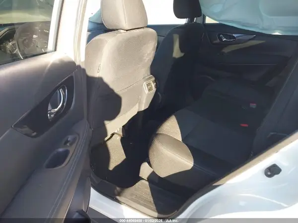 KNMAT2MT3KP537824 2019 NISSAN ROGUE - Image 8