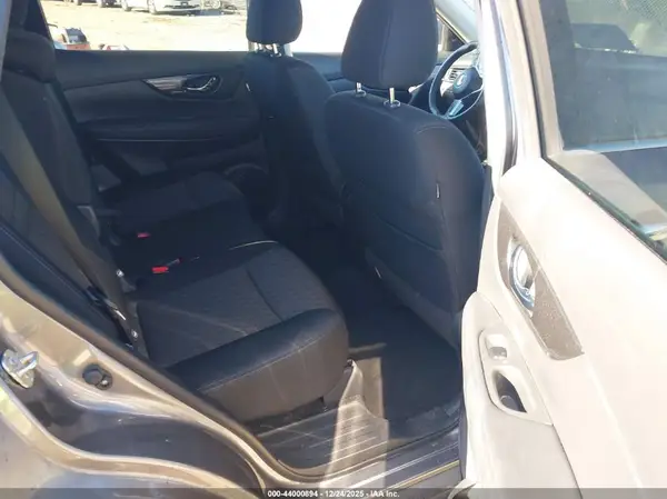 KNMAT2MT3KP559807 2019 NISSAN ROGUE - Image 8