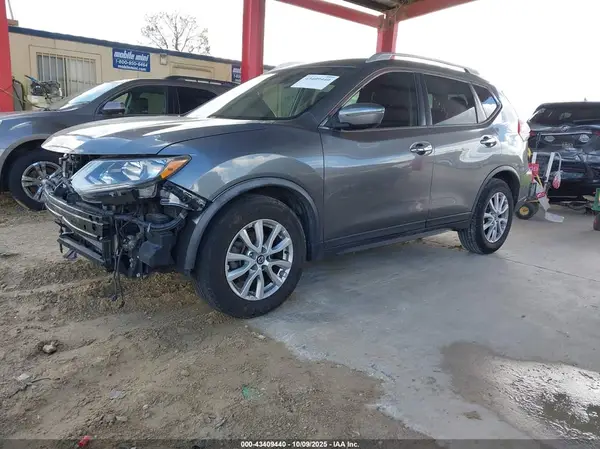 KNMAT2MT3LP510981 2020 NISSAN ROGUE - Image 2