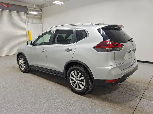 KNMAT2MT3LP527568 2020 NISSAN ROGUE - Image 2