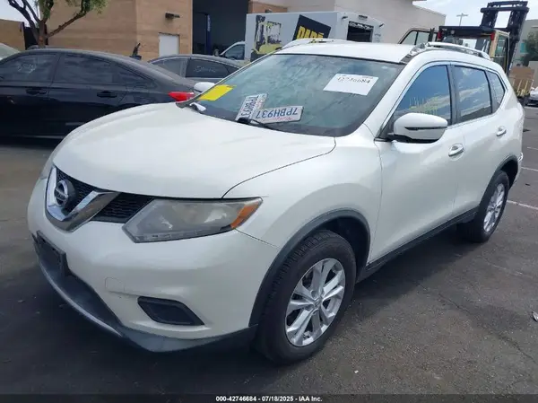 KNMAT2MT4GP593228 2016 NISSAN ROGUE - Image 2