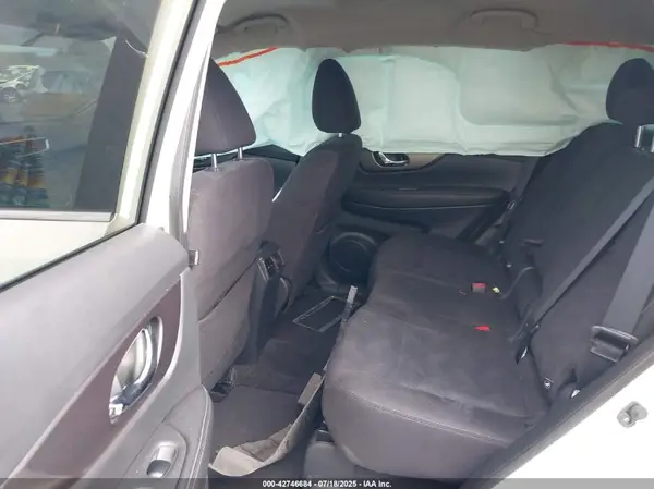 KNMAT2MT4GP593228 2016 NISSAN ROGUE - Image 8
