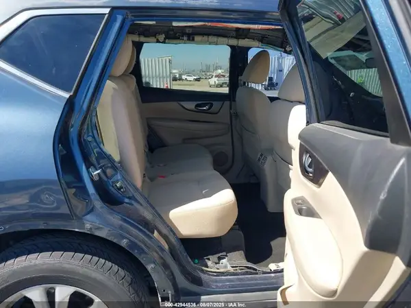 KNMAT2MT4GP594590 2016 NISSAN ROGUE - Image 8