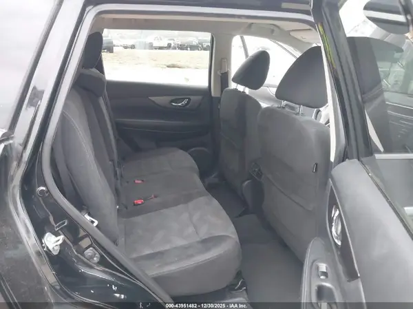 KNMAT2MT4GP596131 2016 NISSAN ROGUE - Image 8