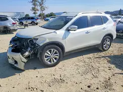 KNMAT2MT4GP601599 2016 NISSAN ROGUE