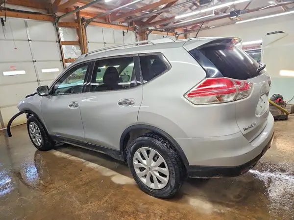 KNMAT2MT4GP606950 2016 NISSAN ROGUE - Image 2