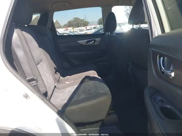 KNMAT2MT4GP618158 2016 NISSAN ROGUE - Image 8