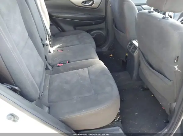 KNMAT2MT4GP623702 2016 NISSAN ROGUE - Image 8