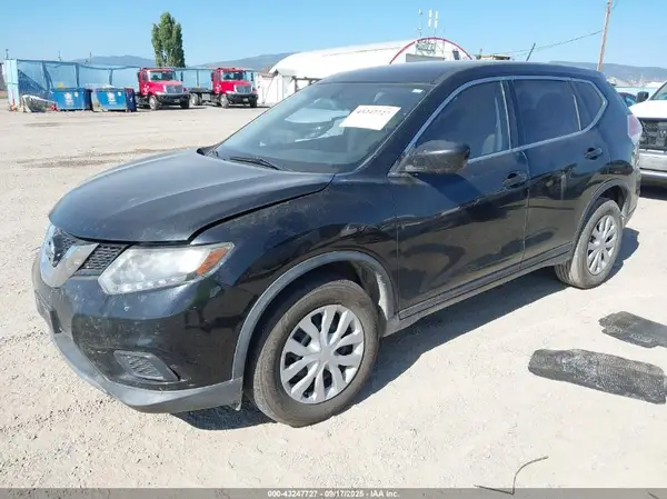 KNMAT2MT4GP641388 2016 NISSAN ROGUE - Image 2